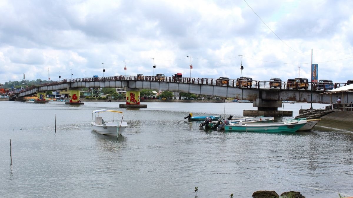 COE de Muisne activa alerta por posible tsunami y suspende clases presenciales.