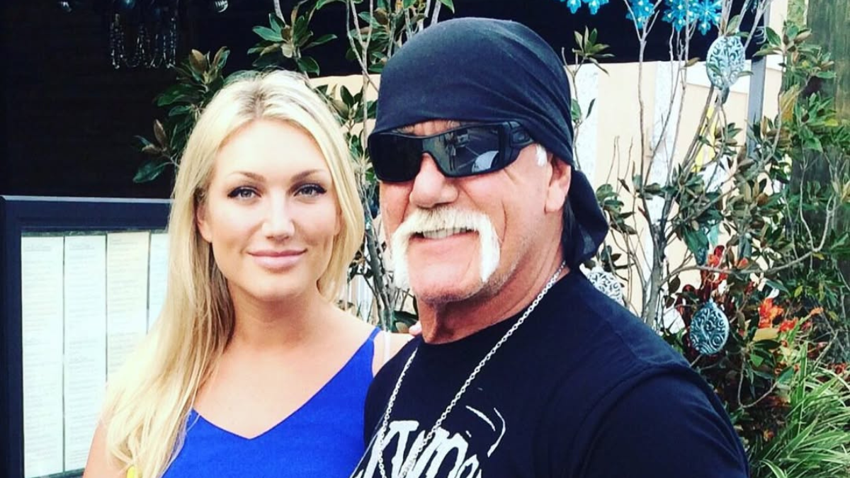 En los últimos años, Brooke Hogan y su padre, Hulk Hogan, se distanciaron. Pero ella ha demostrado con hechos cuánto lo amaba.