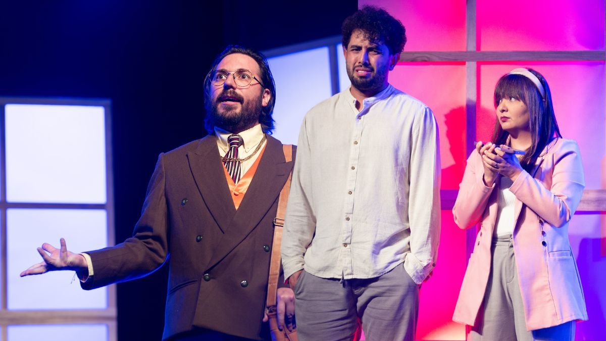 Víctor Arauz, Néxar Gómez y Nataly Valencia