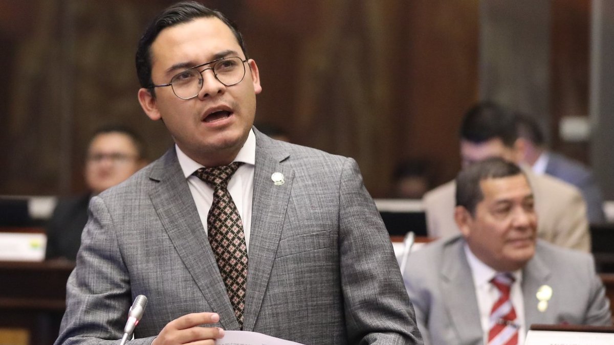 El asambleísta de ADN, Kevin Gallardo, planteó el archivo del proyecto de Ley para el Arbitraje Internacional.