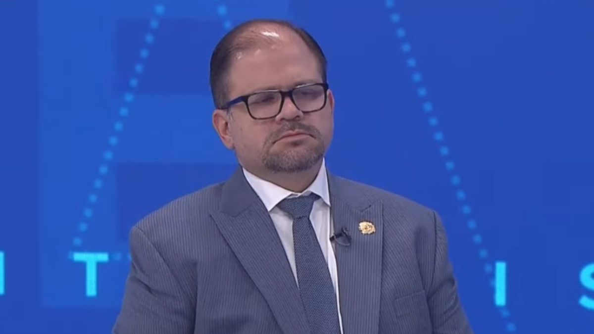 El ministro subrayó el interés por ampliar las capacidades del país en la lucha contra el narcotráfico y el terrorismo