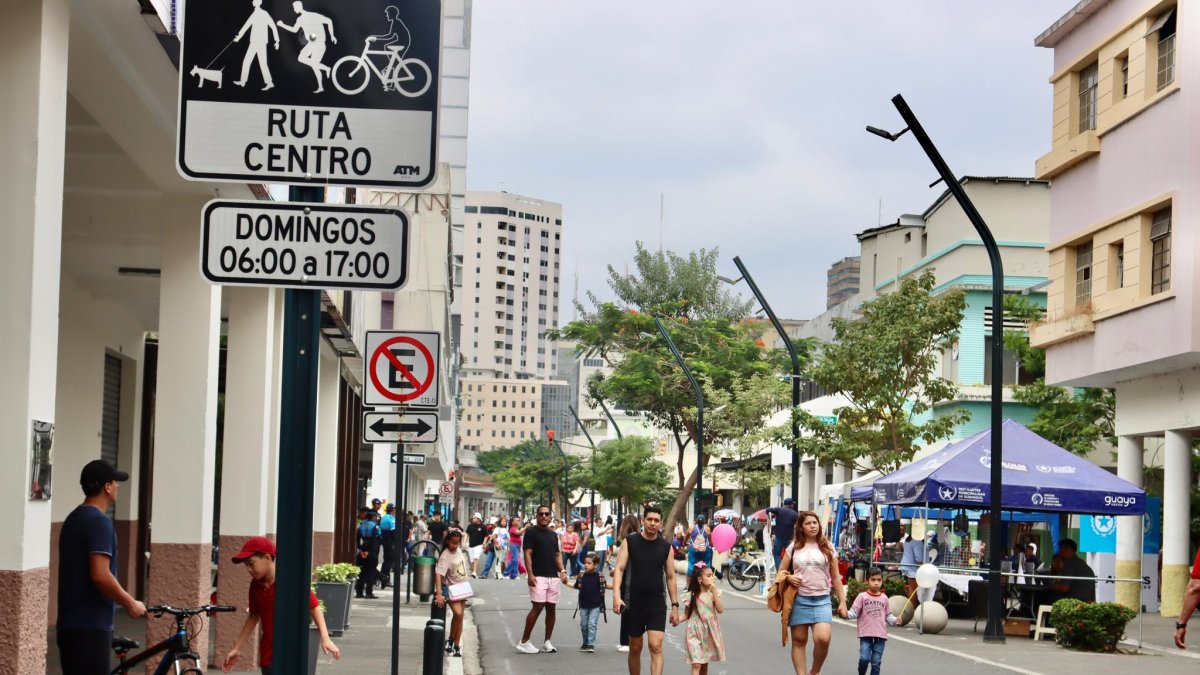 La Ruta Centro permite que las familias caminen por la ciudad.