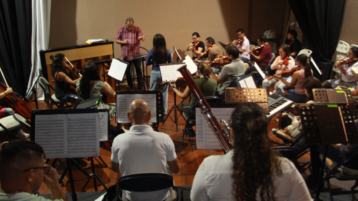 Ensayo. Los músicos se están alistando para su debut el miércoles