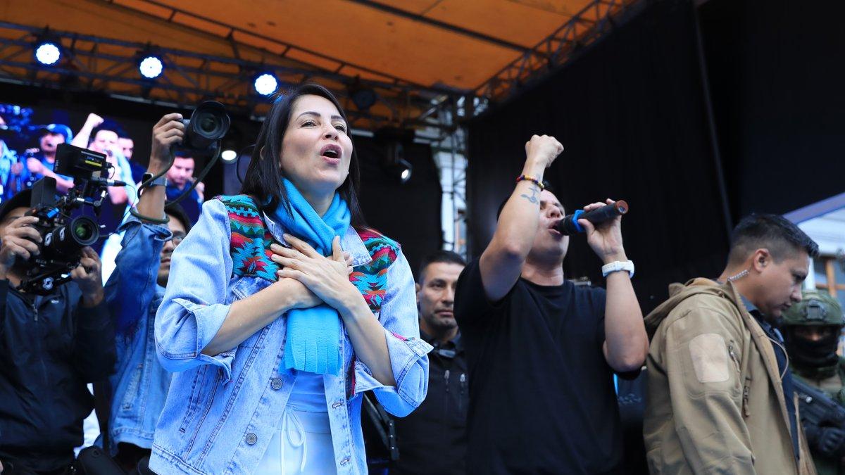 Luisa González, en un acto de su campaña como candidata a la Presidencia.