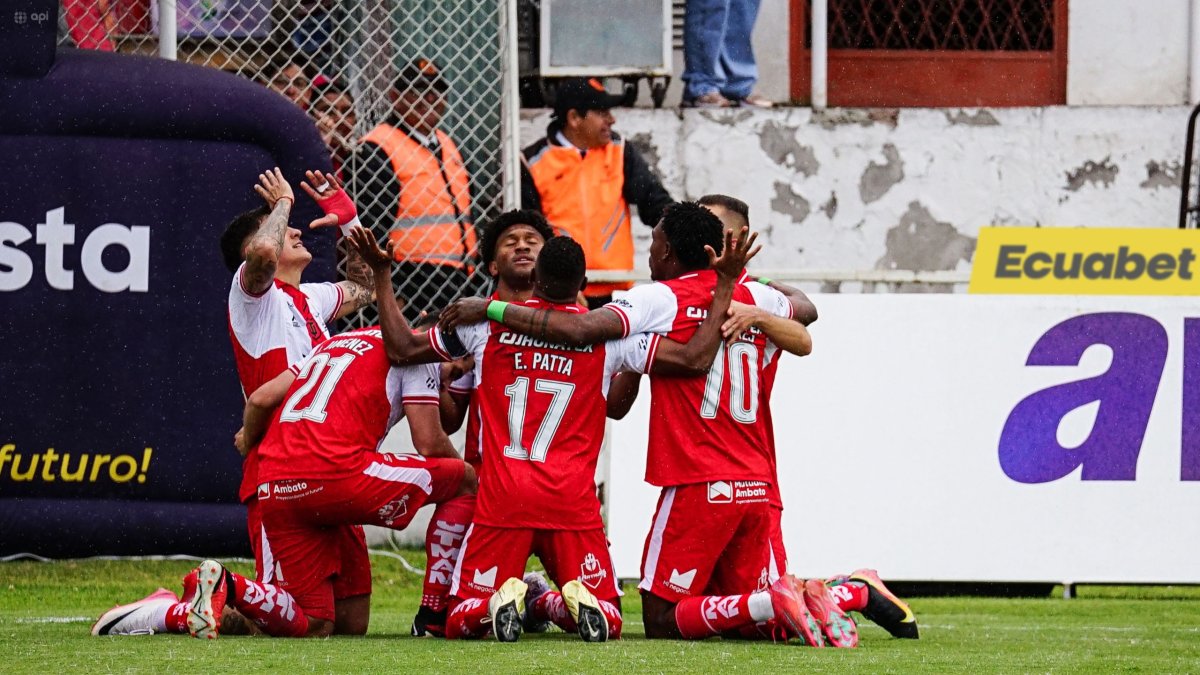 Técnico Universitario venció 3-1 al Manta.