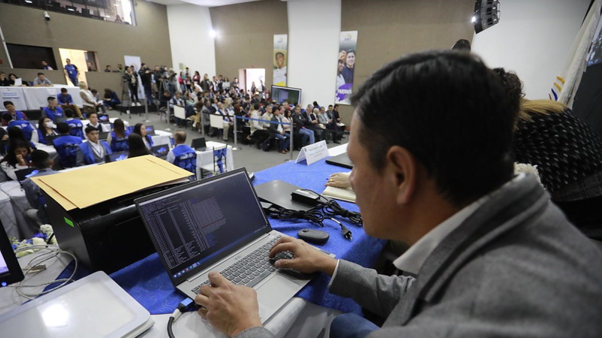 Durante el primer fin de semana de agosto, varios servicios del CNE estuvieron suspendidos temporalmente.