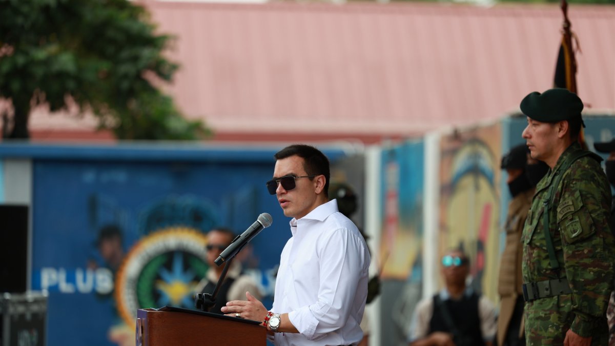 El presidente Daniel Noboa presentó en su cuenta de X un pliego de siete preguntas.