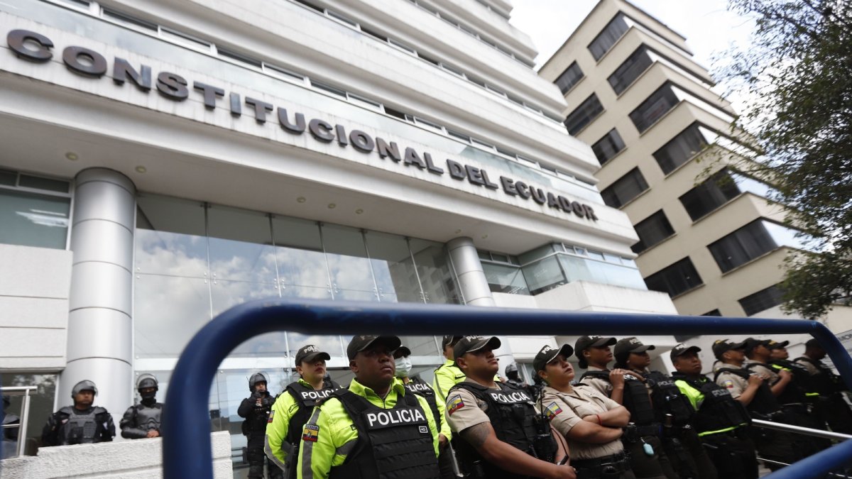 El presidente Daniel Noboa convocó a una marcha para el próximo 12 de agosto de 2025. El objetivo es protestar contra los presuntos fallos que emitirá la Corte Constitucional.