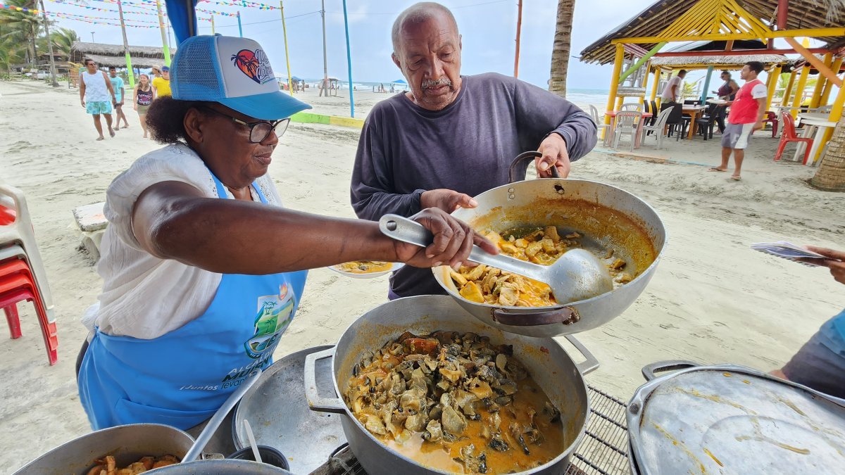 Las recetas del encocado combinan secretos familiares y la variedad de los mariscos de Esmeraldas.