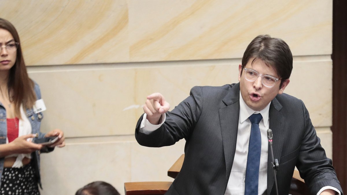 Foto de archivo del senador colombiano Miguel Uribe Turbay.