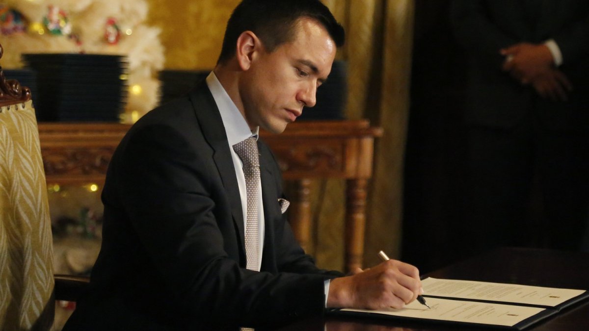 Algunos constitucionalistas consideran que dos preguntas de Noboa tendrían reparos en la Corte Constitucional.