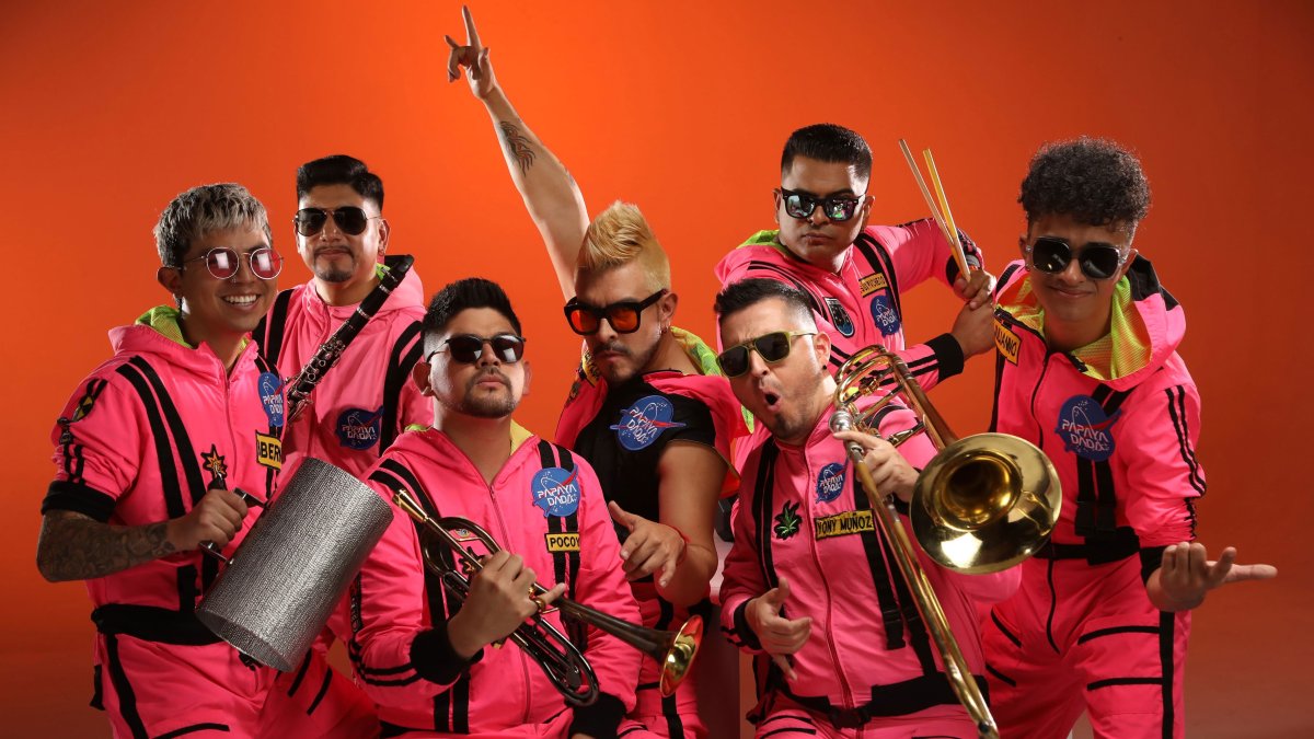 La agrupación quiteña Papaya Dada es una de las bandas de larga trayectoria que han sido invitadas a acompañar a los grupos que se postularon a las audiciones públicas.