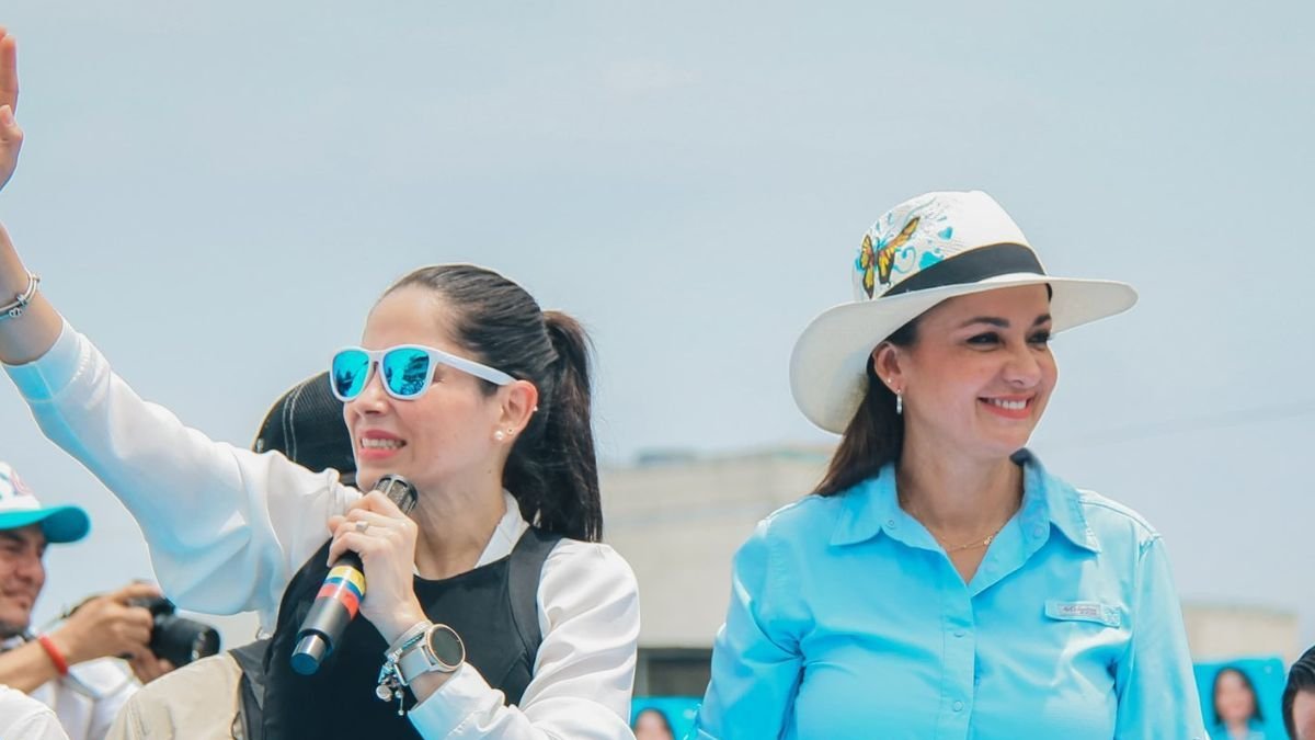 Marcela Aguiñaga reveló que no mantiene contacto con Luisa González, presidenta actual de la Revolución Ciudadana.