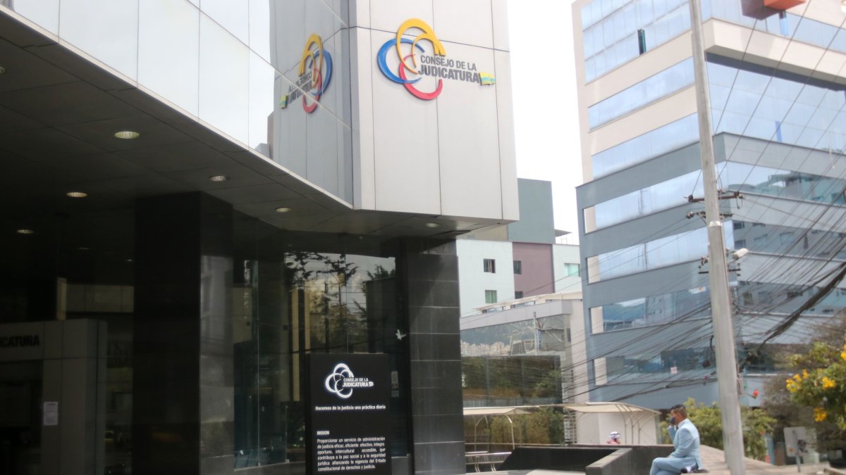 Fachada de edificio del Consejo de la Judicatura, en Quito.