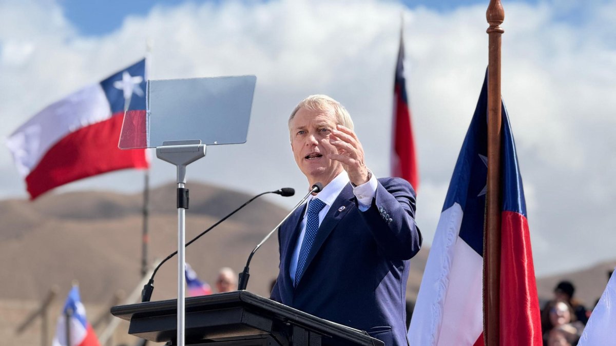 El candidato presidencial José Antonio Kast, durante el lanzamiento de su campaña este lunes 18 de agosto de 2025, en Antofagasta (Chile).