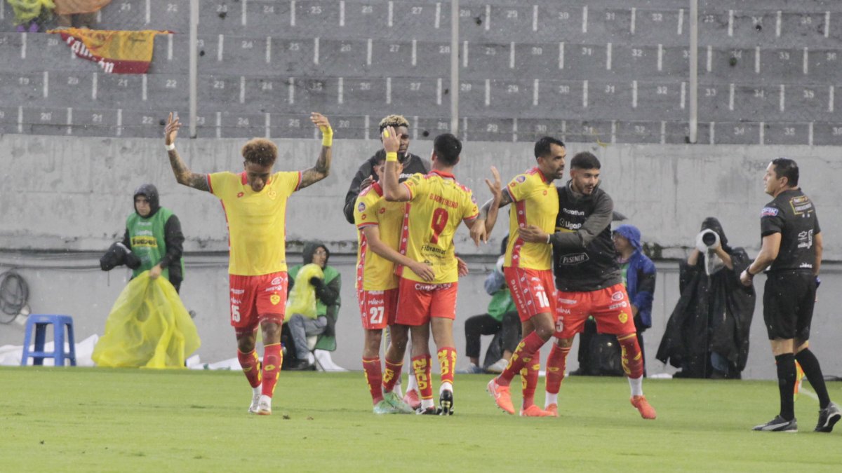 Aucas pelea por los puestos de clasificación al hexagonal final de la LigaPro 2025.