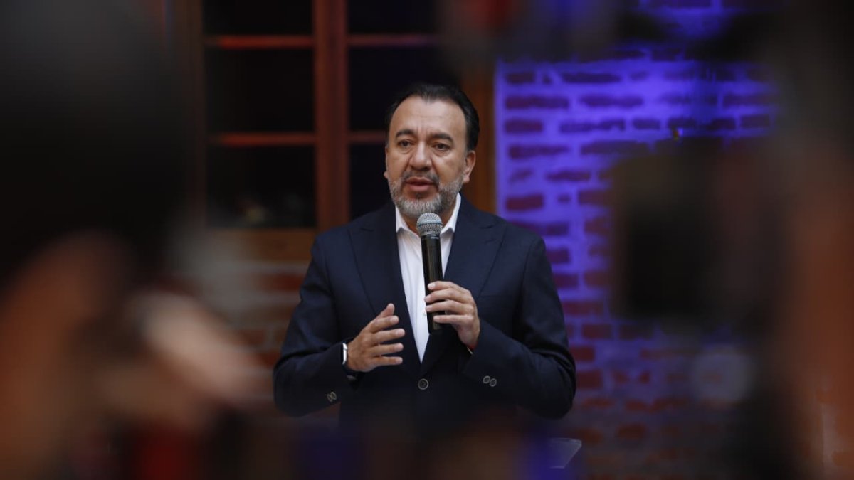 Referencia. En redes sociales se inició una campaña a favor del alcalde Pabel Muñoz y encontra de Néstor Marroquín, líder de la iniciativa Chao Pabel