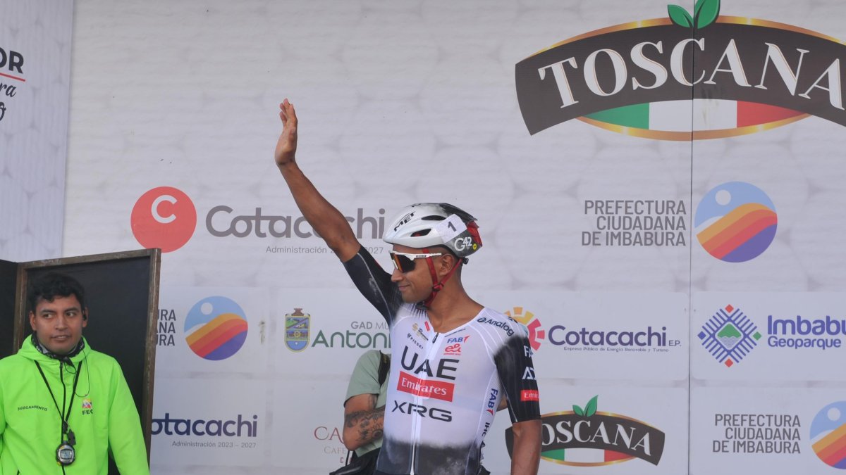 Jhonatan Narváez en uno de de los cuatro podios conseguidos en lo que va de la temporada.