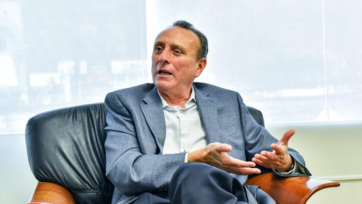 Jorge Andrade fue procurador General de Instituto Ecuatoriano de Seguridad Social (IESS), en la administración de Eduardo Peña.