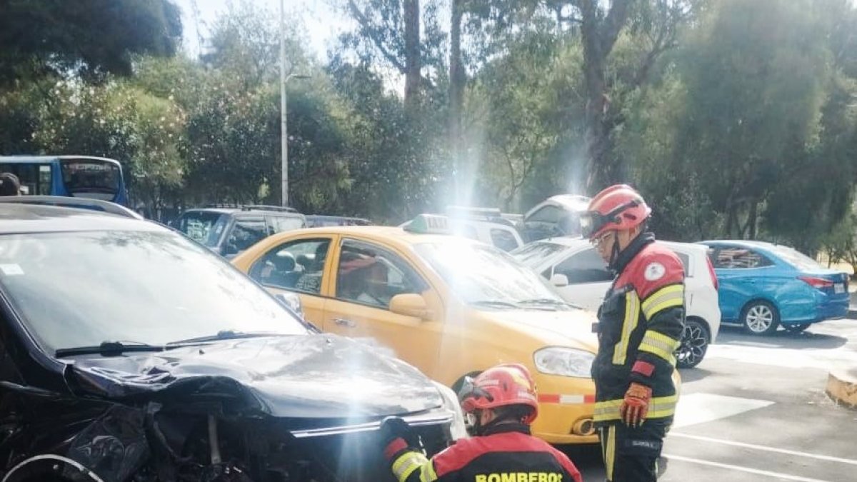 El accidente ocurrió en las avenidas Amazonas y Guayanas, en el sector de La Carolina.