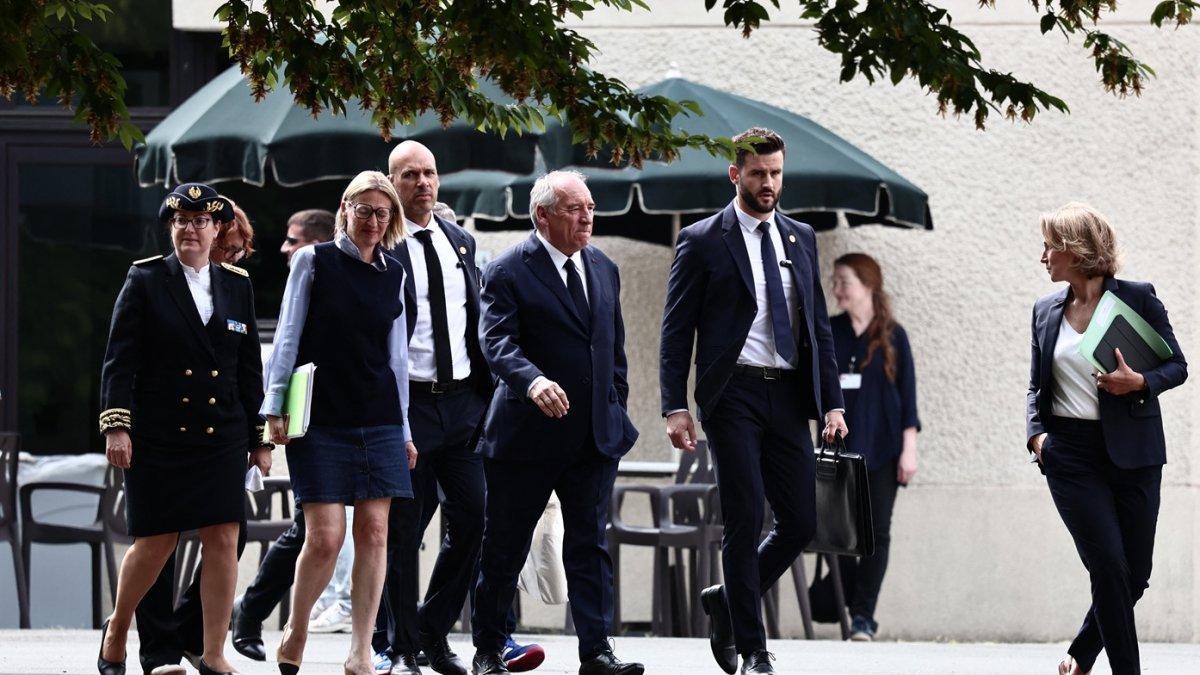 El primer ministro François Bayrou, llega a la prensa durante las Conferencias de Verano