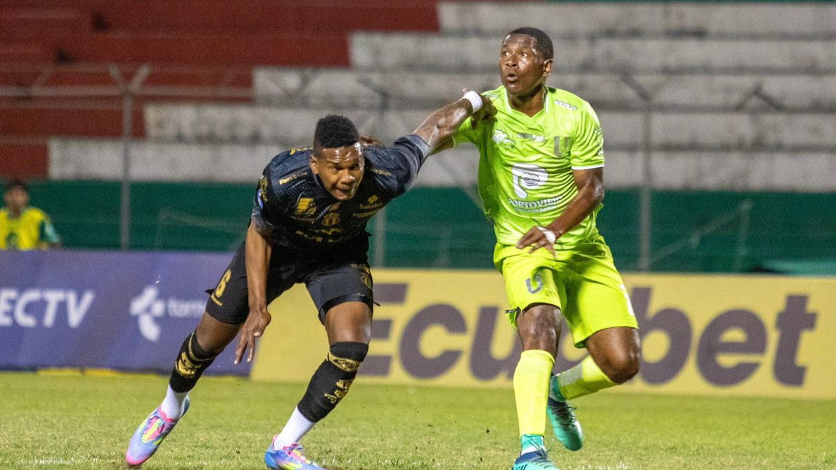 Liga de Portoviejo eliminó a Macará.