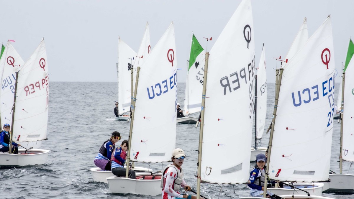 En la rada de Salinas las embarcaciones estarán compitiendo.