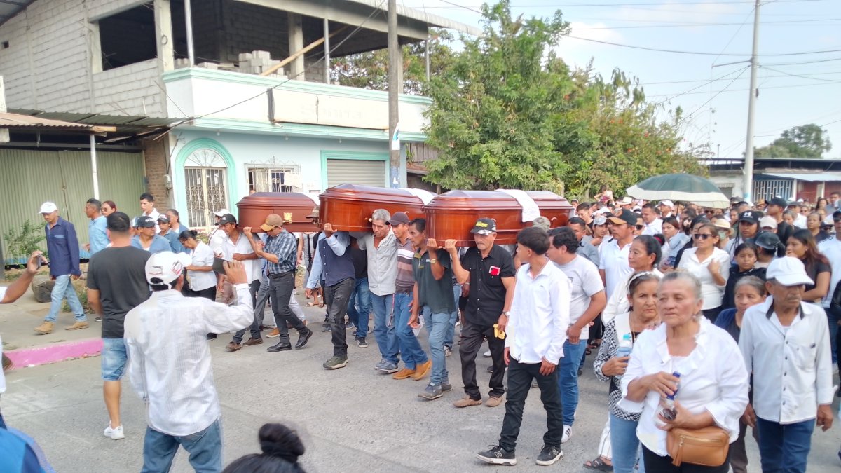Balzar lamentó la muerte de la familia que fue asesinada en Guayaquil.