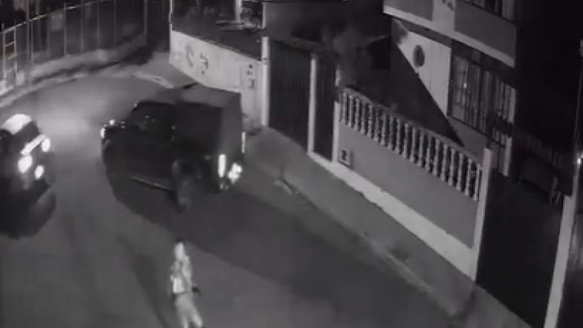 La Fiscalía inició investigaciones para determinar la situación de dos policías implicados en la muerte de un civil.