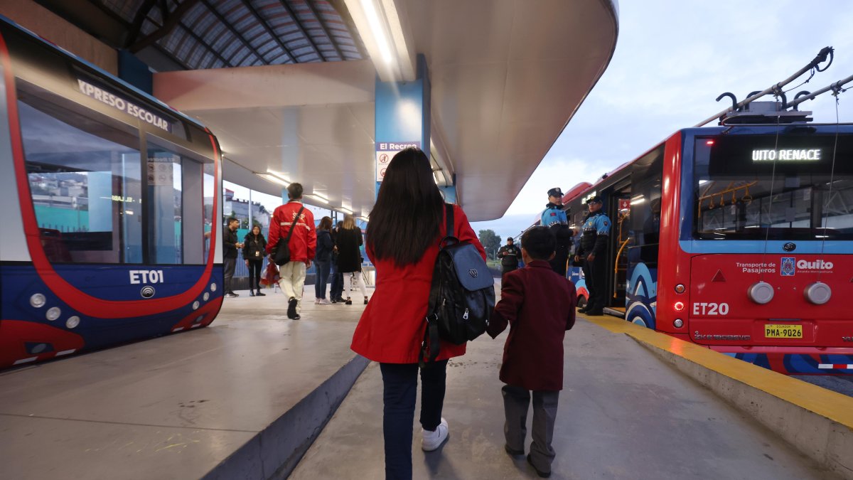 De la estación El Recreo salen dos expresos escolares a las 06:15 y 06:30.