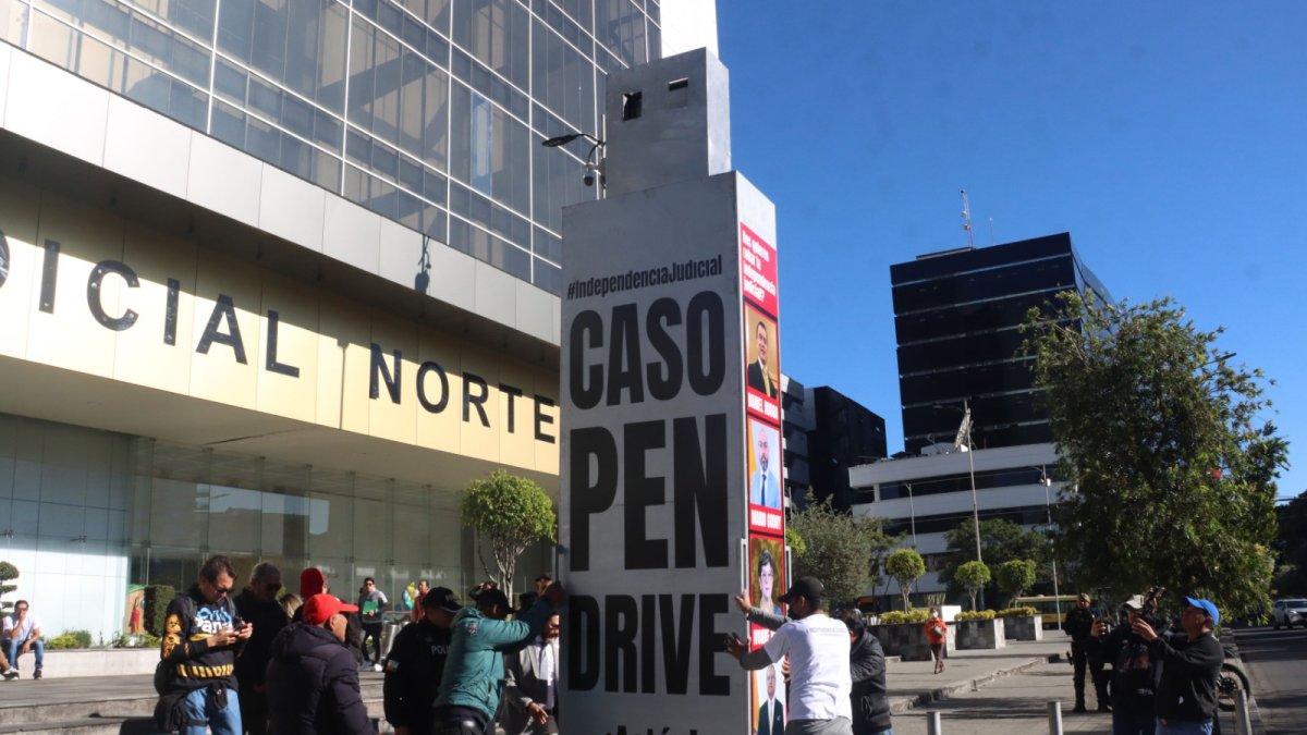 El abogado Washington Andrade recuerda que Mario Godoy es investigado por el caso Pendrive