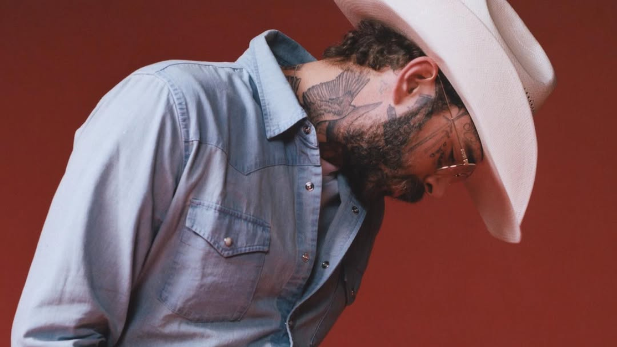 ¿Te gusta el estilo de Post Malone? Su nueva marca, Austin Post Apparel, lleva su moda western única a tu armario