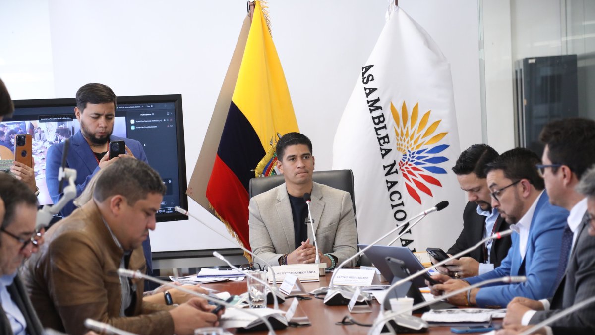 La Comisión de Garantías sesionó en su vigésima quinta reunión del período 2023-2027