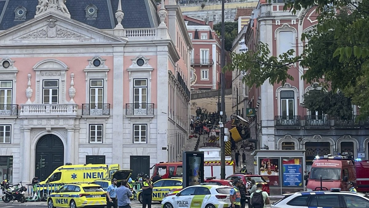Al menos una veintena de víctimas se registraron este miércoles 3 de septiembre al descarrilar el Ascensor de Gloria, uno de los principales funiculares turísticos de Lisboa.