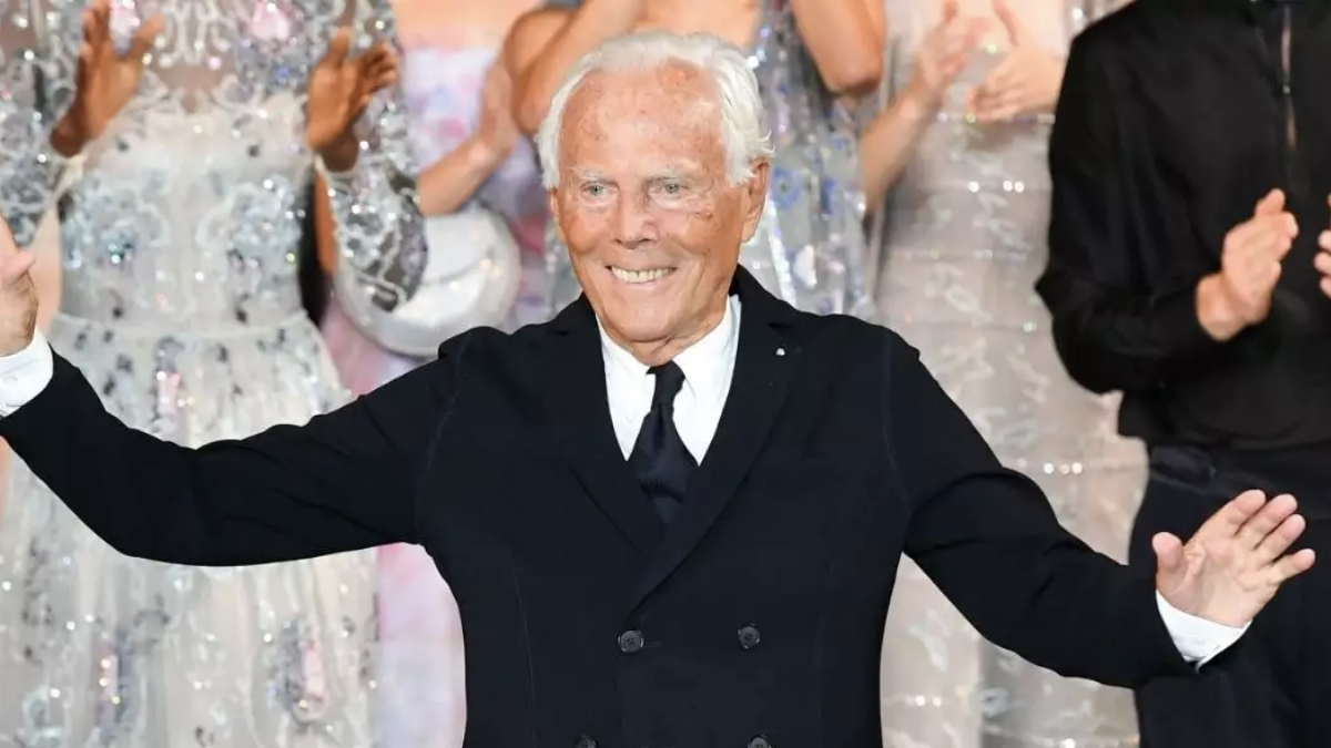 Giorgio Armani, ícono de la moda italiana, falleció a los 91 años dejando un legado que marcó la industria y Hollywood.