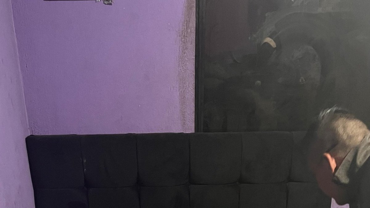 Se encontraron diversos indicios, entre ellos, los productos que presuntamente se les obligaba a vender a los menores.