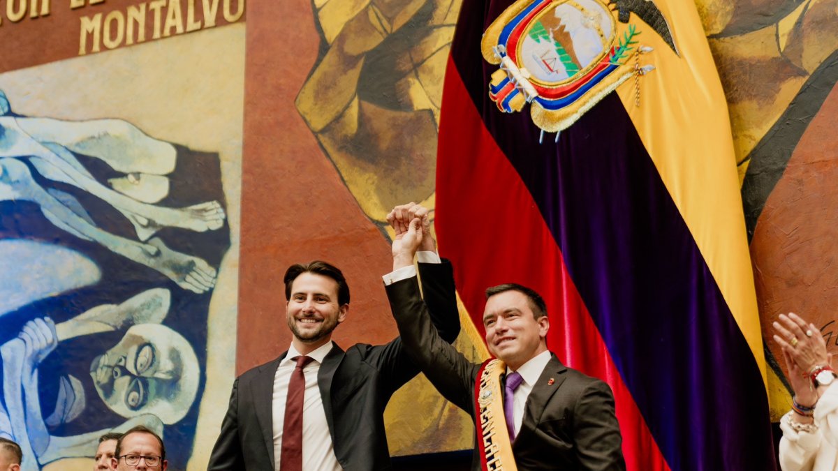 Niels Olsen respalda al presidente Daniel Noboa en el proceso de consulta popular 2025.