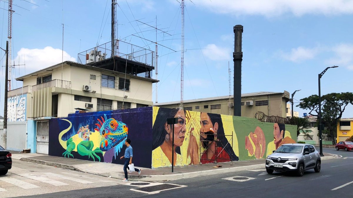 Las primeras obras de arte que ya se pintan en Guayaquil.