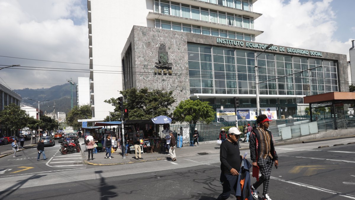 El Instituto Ecuatoriano de Seguridad Social (IESS) implementa canales de denuncia.