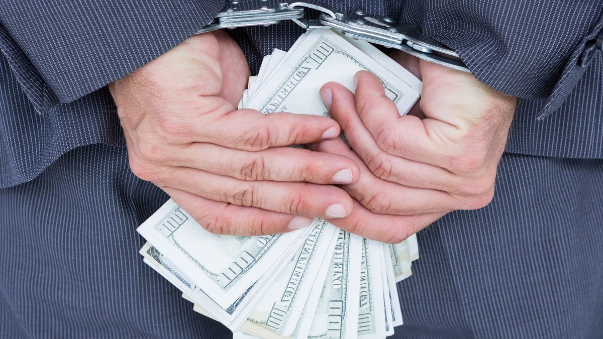 El involucrado presentó documentación falsificada haciéndose pasar por un ciudadano extranjero (foto referencial).