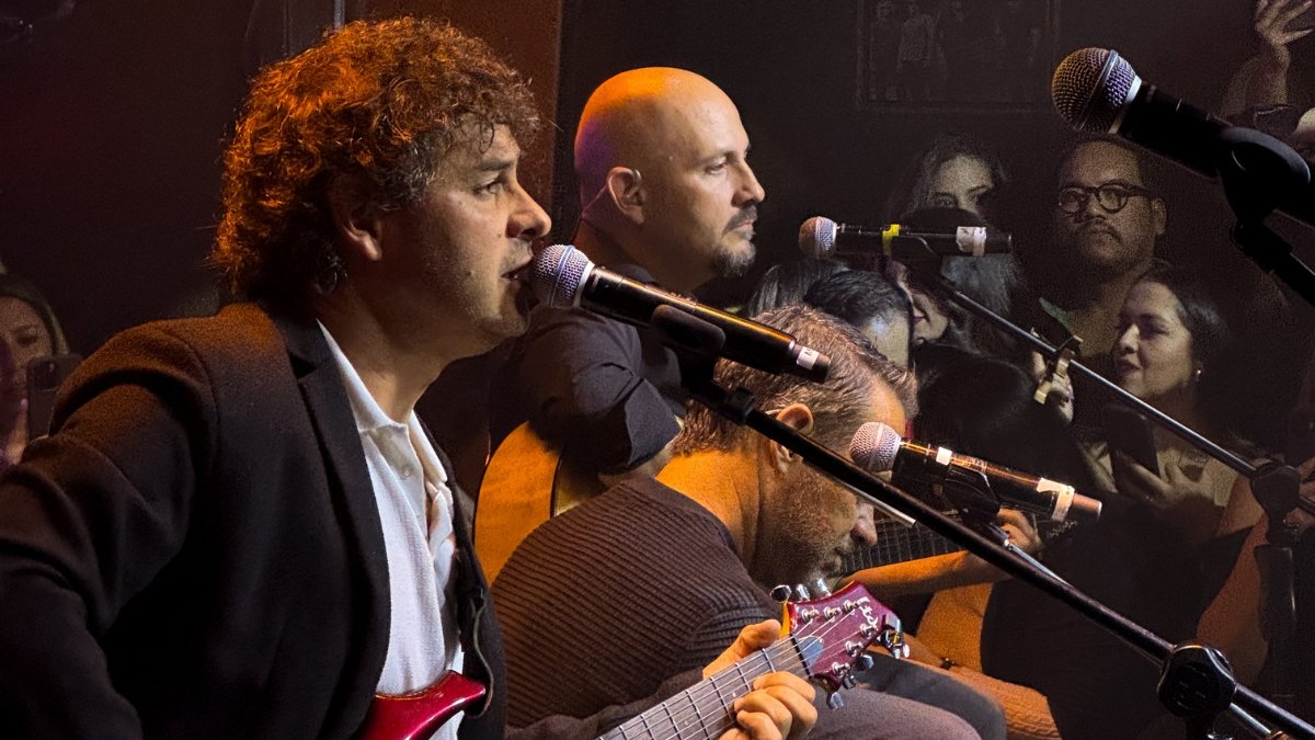 Felipe, Daniel y Juan Manuel. Los hermanos Jácome que conforman TercerMundo abrirán el concierto de Cristian Castro en Quito, Ecuador.