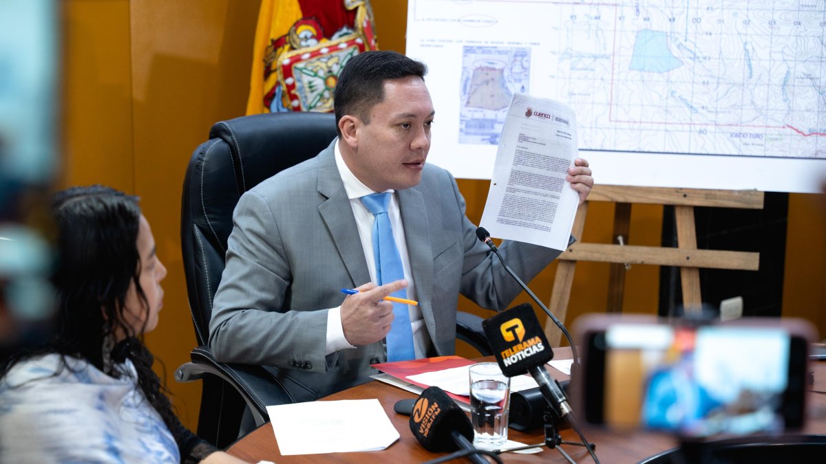 Cristian Zamora, alcalde de Cuenca, anunció que se revertirá el catastro del terreno que le pertenece a la empresa canadiense Dundee Precious Metals Ecuador.