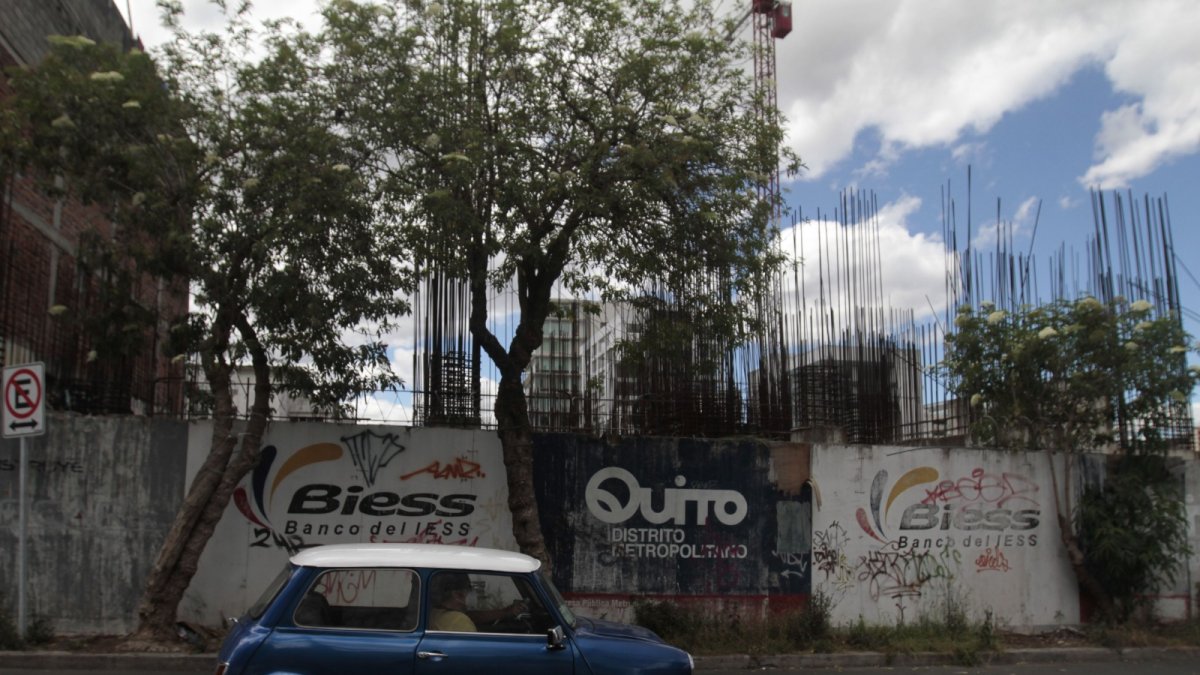 Una de las obras del BIESS que todavía no se termina.