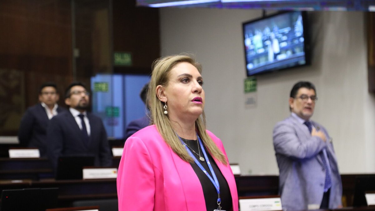 La asambleísta de la Revolución Ciudadana Nuria Butiñá enfrenta una denuncia por supuestos diezmos.