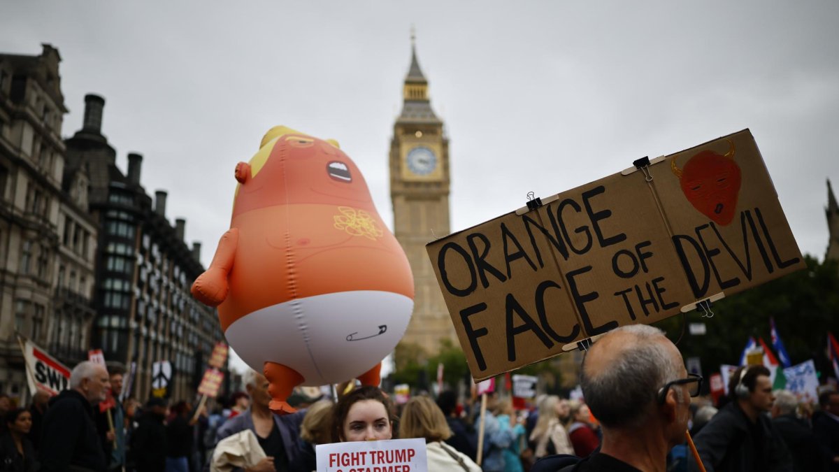 Miles de personas protestan ante la visita de Estado que el presidente de Estados Unidos, Donald Trump, empezó este miércoles al Reino Unido.