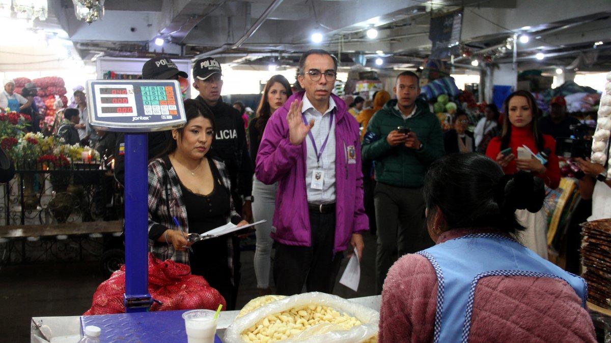 Autoridades, con ayuda de la Policía, han iniciado operativos a nivel nacional.