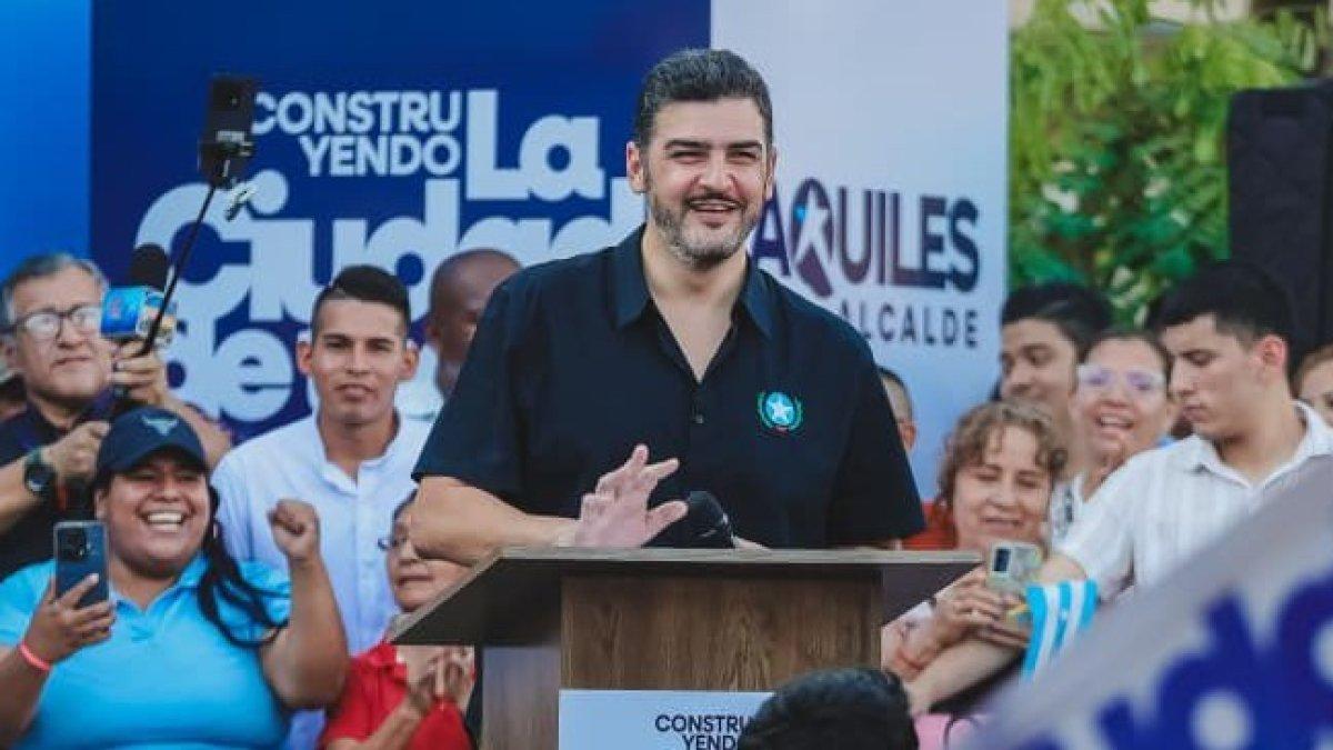 Aquiles Álvarez ya enfrenta otros procesos judiciales, por lo que esta audiencia en el TCE se suma a su lista de comparecencias.