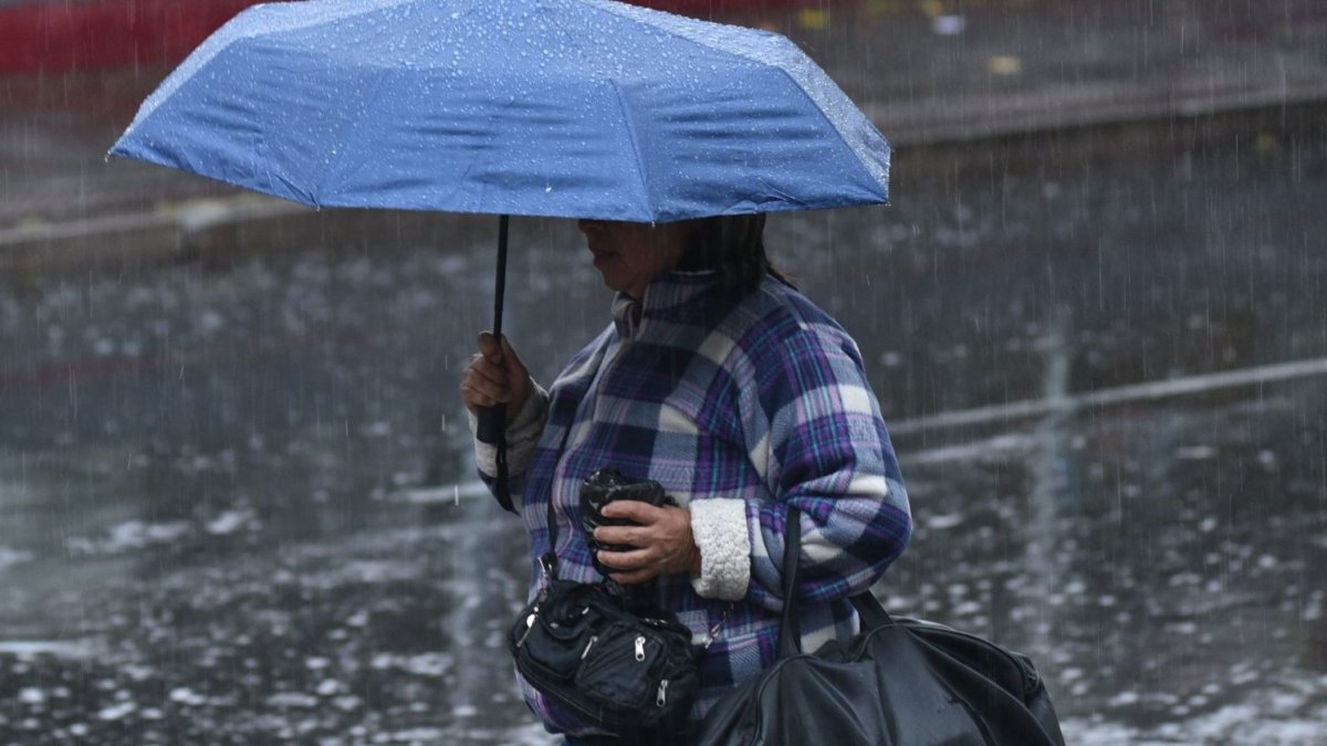 El Inamhi alertó que las lluvias intensas y tormentas eléctricas podrían causar acumulación de agua, inundaciones y problemas en el tránsito.