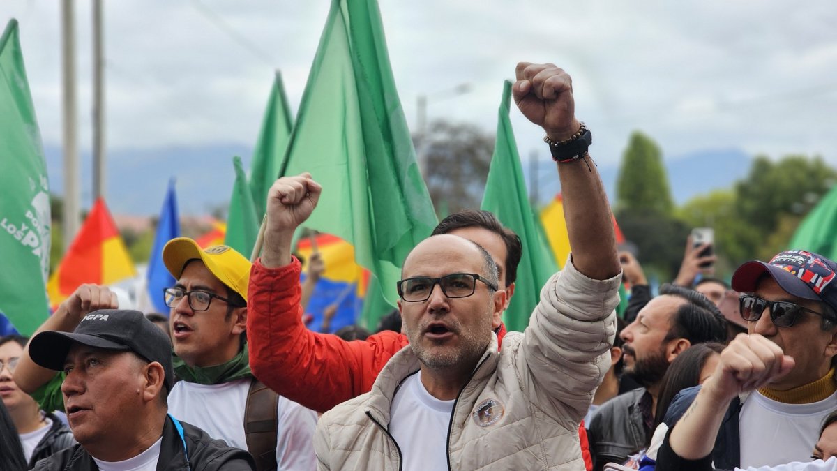Juan Cristóbal Lloret fue sancionado con el pago de diez salarios básicos al Consejo Nacional Electoral por el cometimiento de una infracción electoral grave.