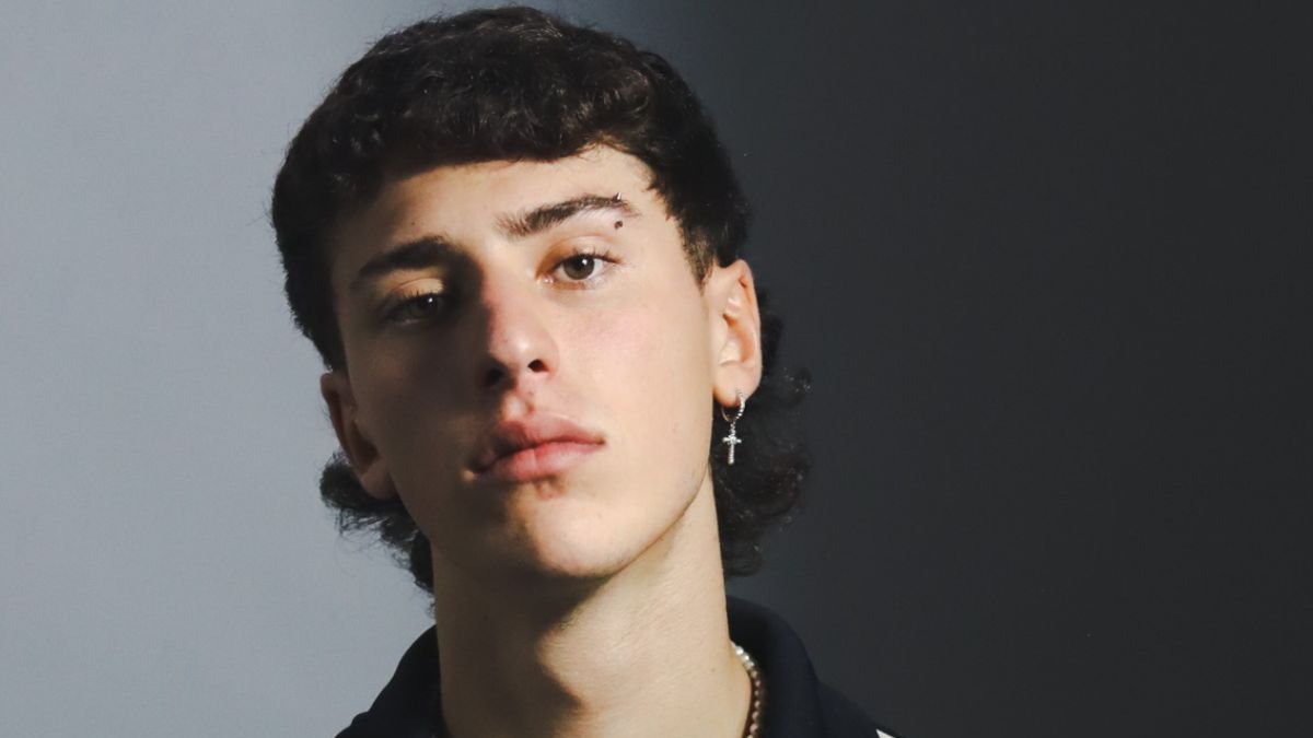 Sai Trujillo tiene 20 años.